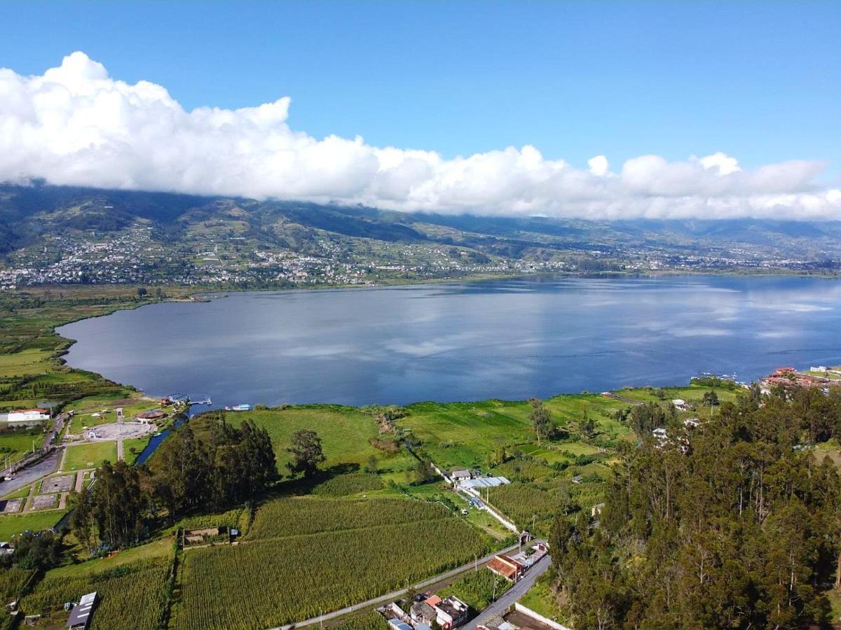Atallaro Hospedaje Отавало Экстерьер фото